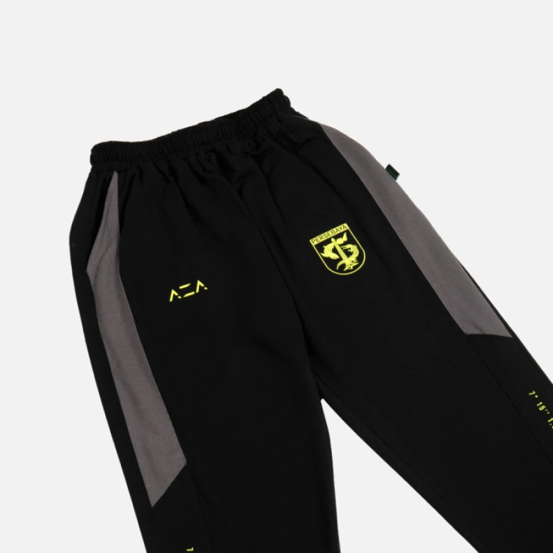 Portofolio - Fashion Persebaya Azawear